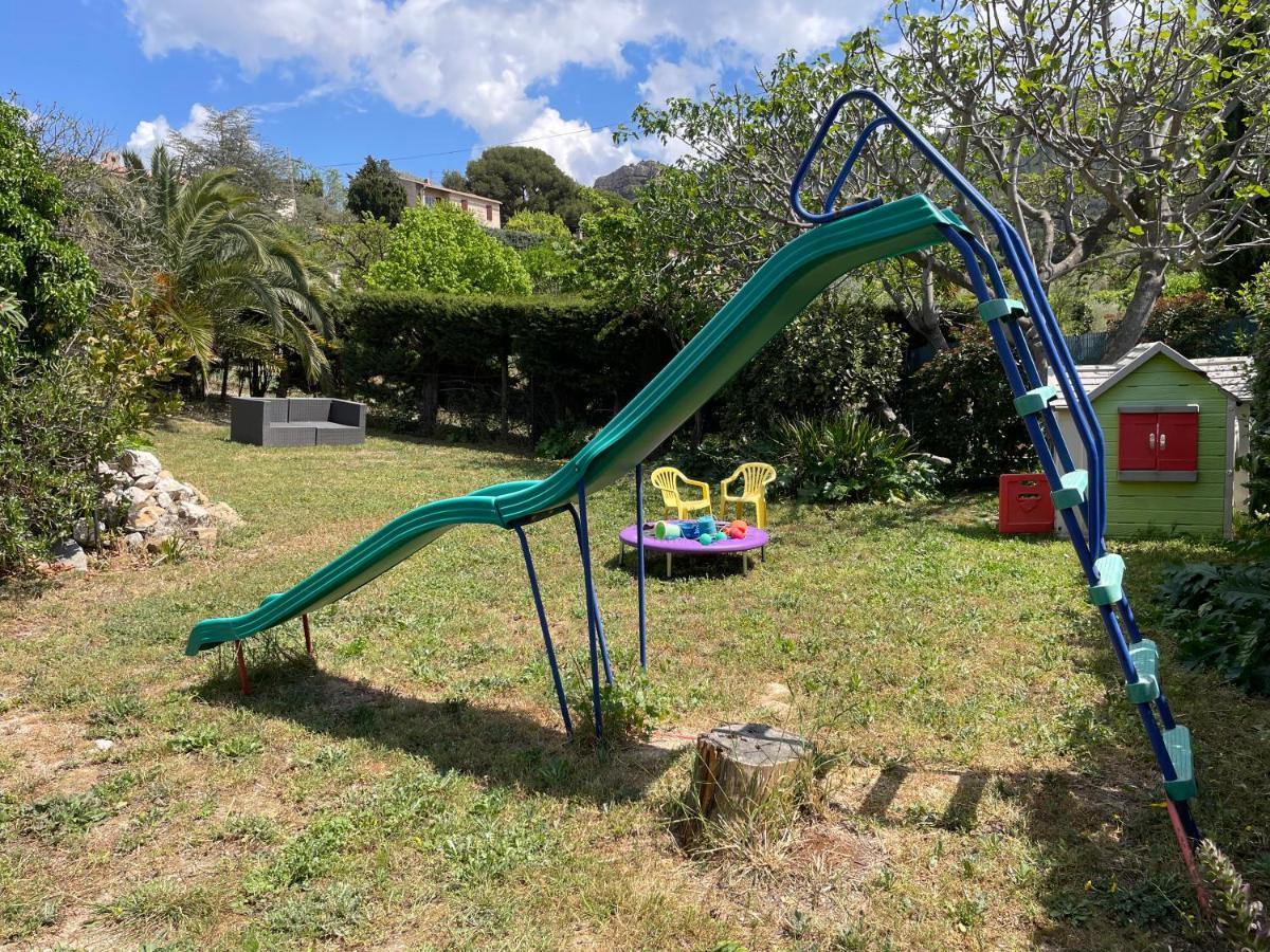 Large Private Garden, Quiet 2-Bedroom Apartment, Air Conditioning, Wifi, Parking Κασί Εξωτερικό φωτογραφία