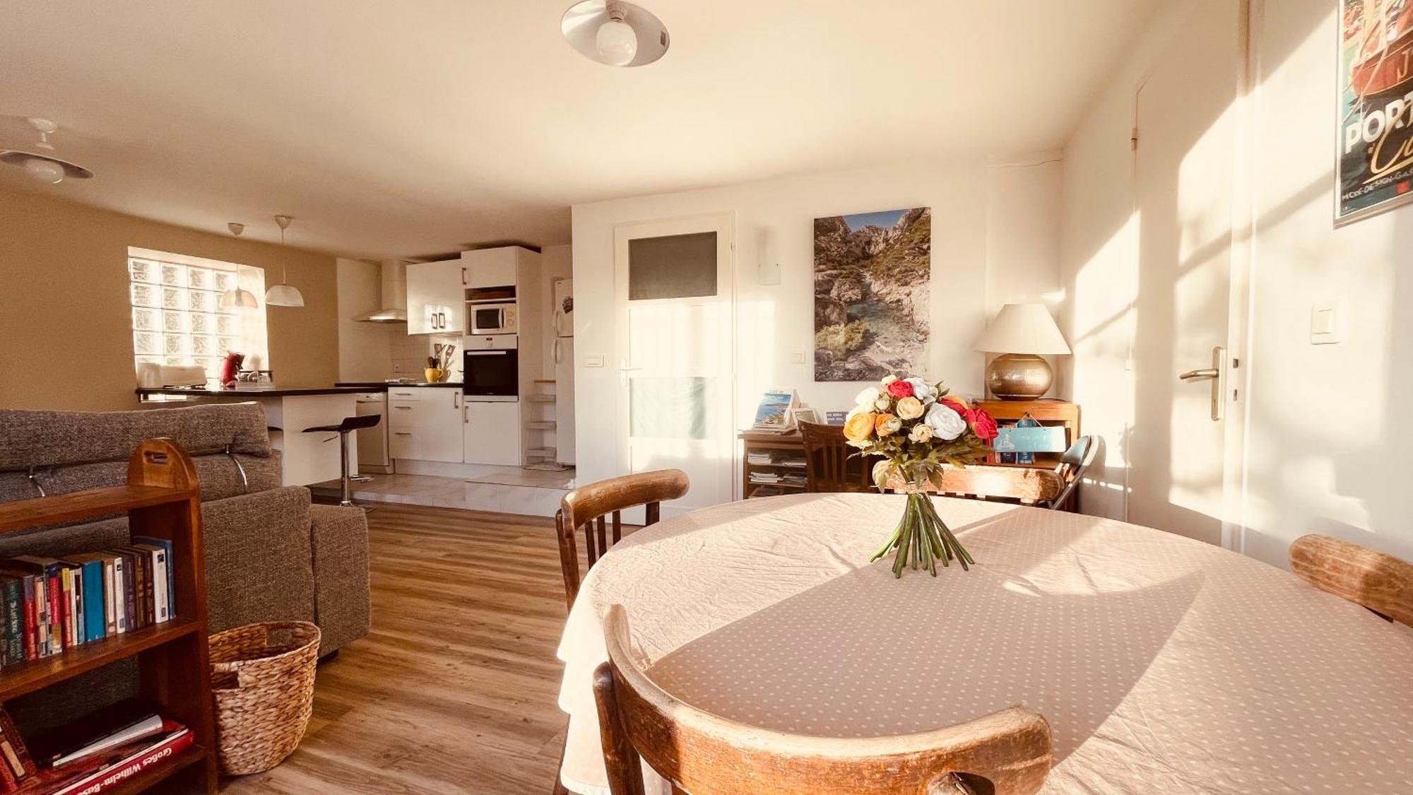 Large Private Garden, Quiet 2-Bedroom Apartment, Air Conditioning, Wifi, Parking Κασί Εξωτερικό φωτογραφία