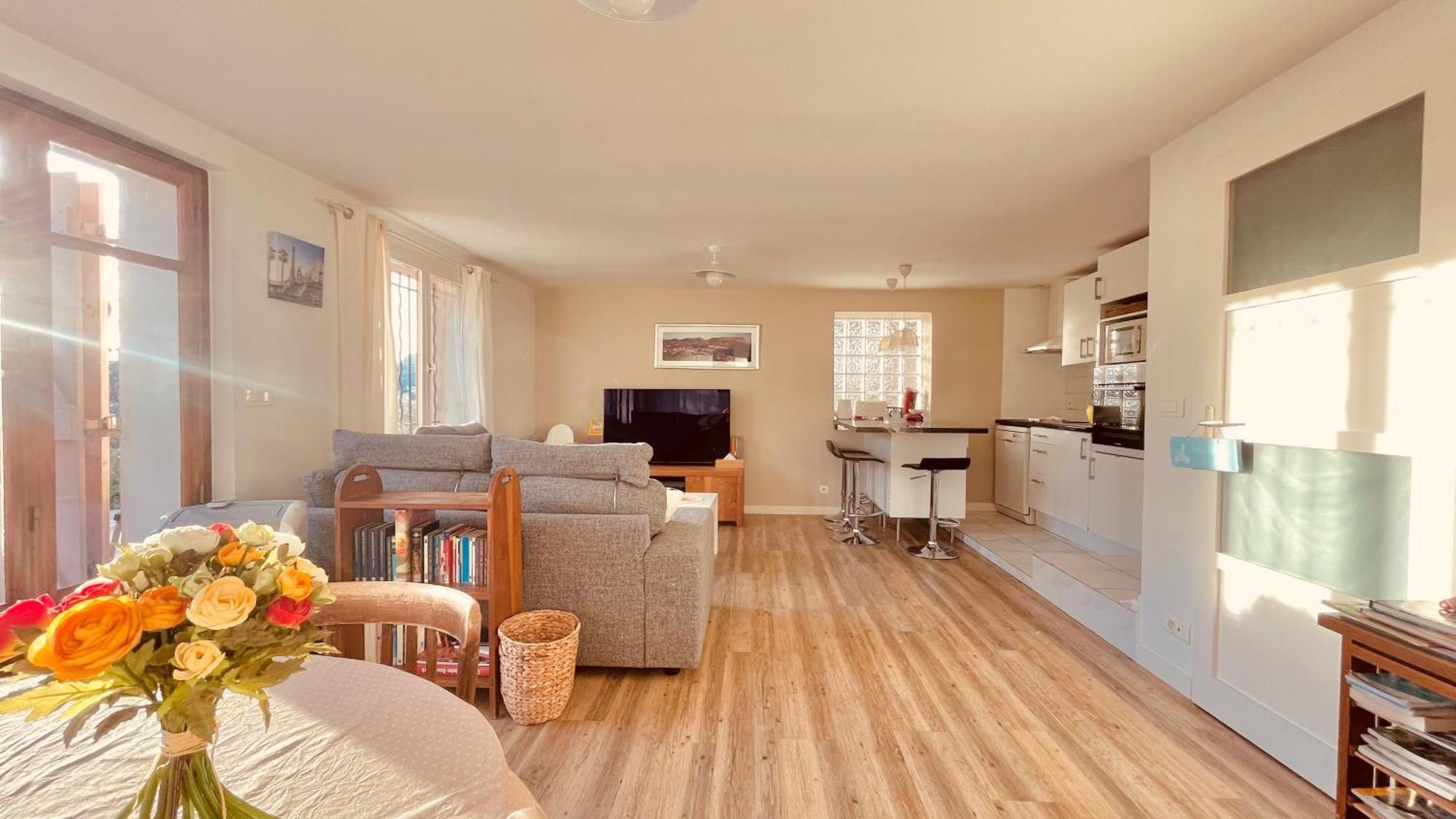 Large Private Garden, Quiet 2-Bedroom Apartment, Air Conditioning, Wifi, Parking Κασί Εξωτερικό φωτογραφία