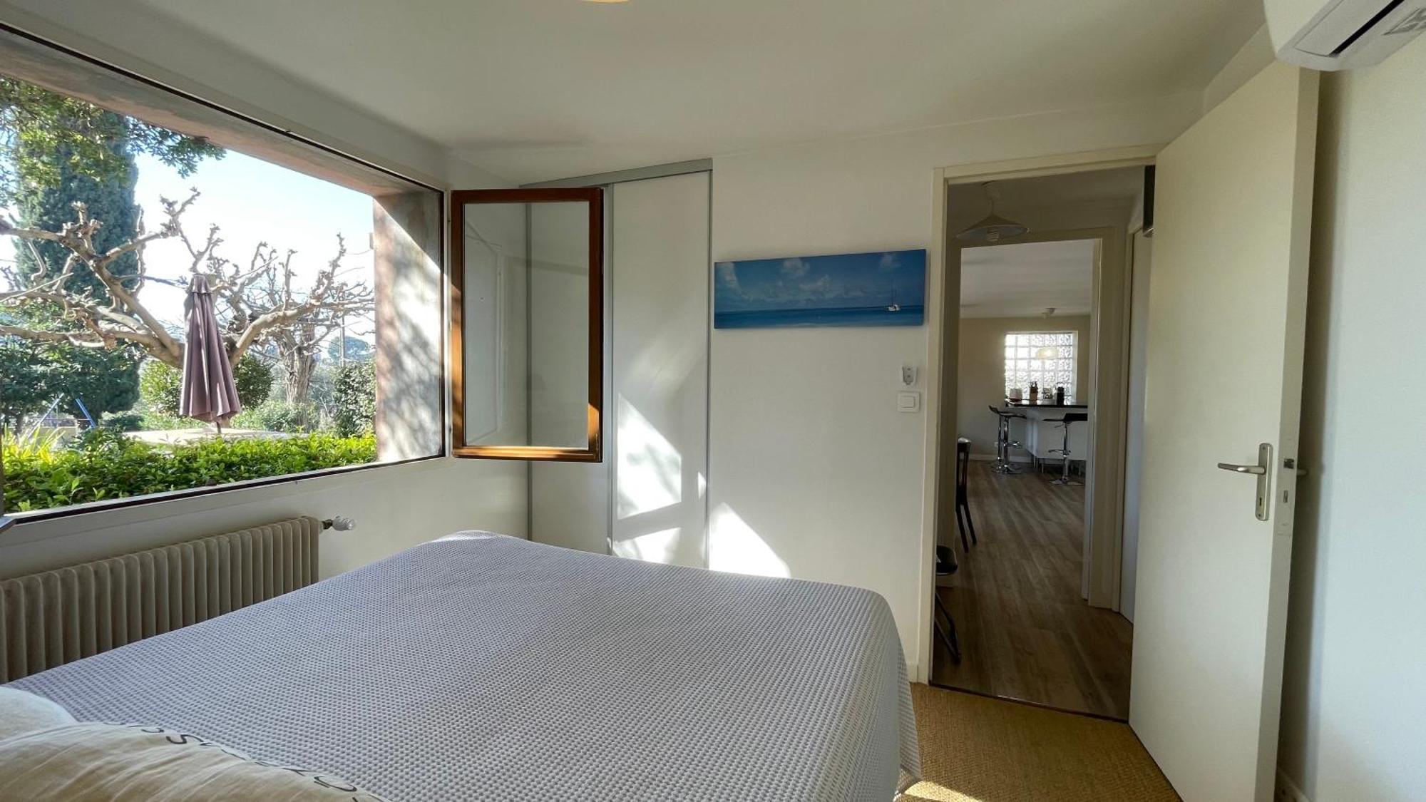 Large Private Garden, Quiet 2-Bedroom Apartment, Air Conditioning, Wifi, Parking Κασί Εξωτερικό φωτογραφία